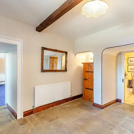 Ferndale House *