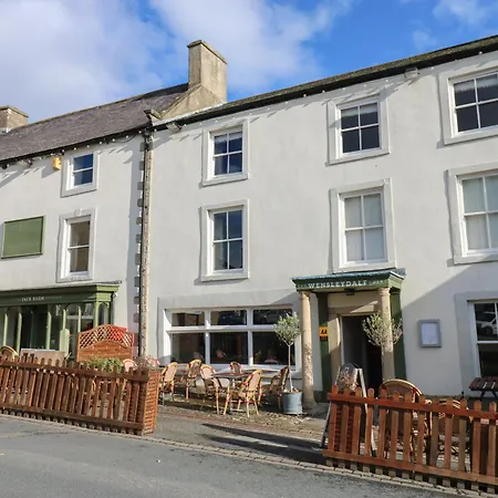 Ferndale House *