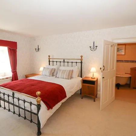 Ferndale House *
